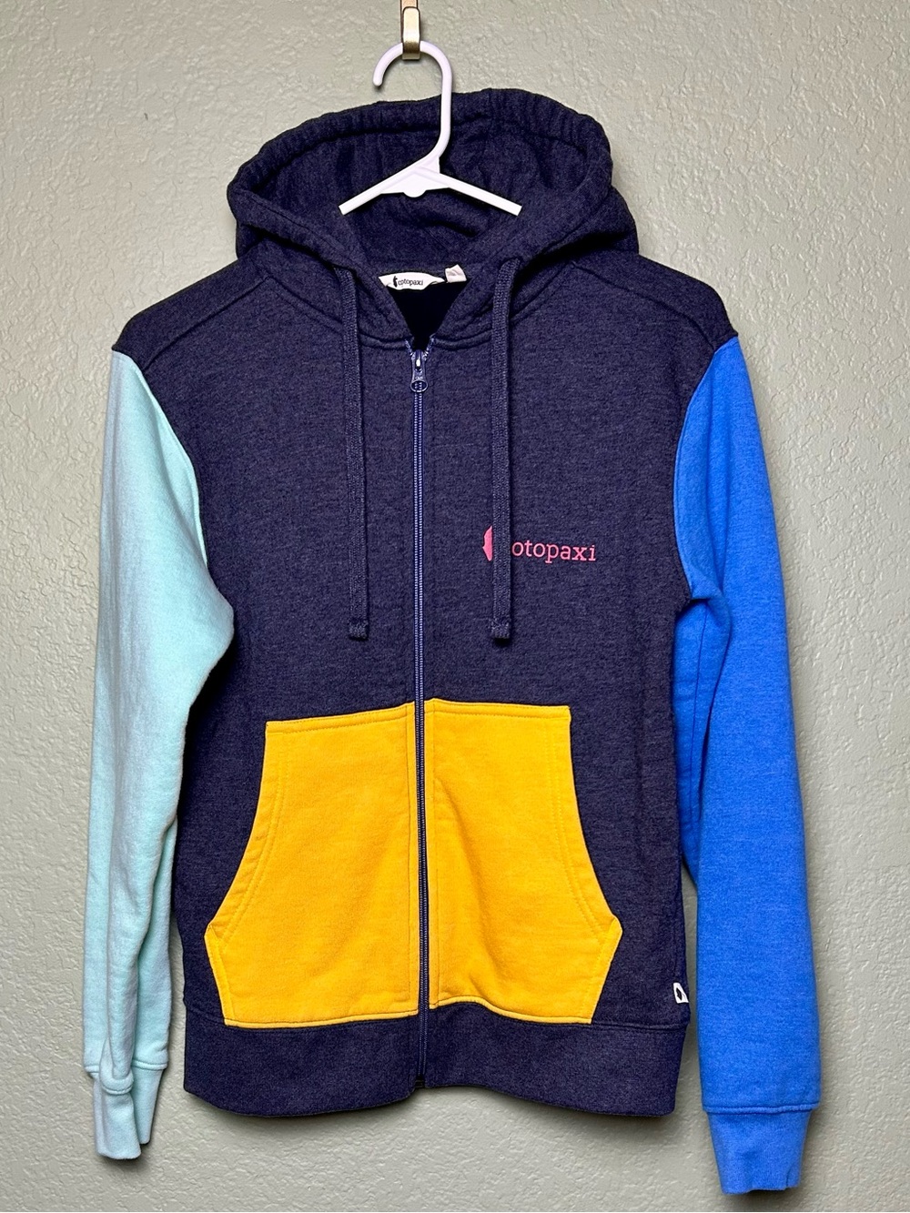 Cotopaxi Full Zip Hoodie, Small